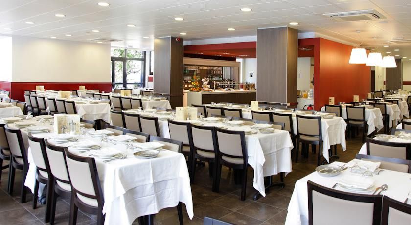 Hôtel Le Méditerranée Lourdes Esterno foto